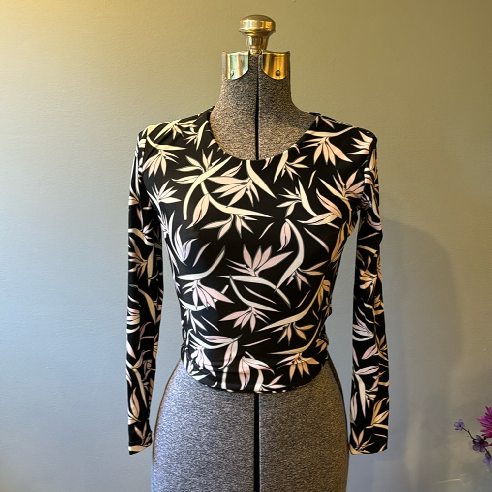 Mikoh Cropped Rashguard